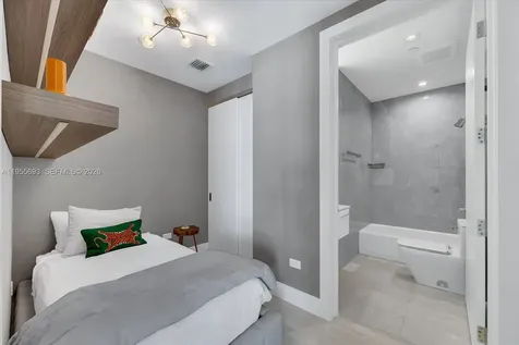 18501 Collins Avenue Sunny Isles Beach FL 33160