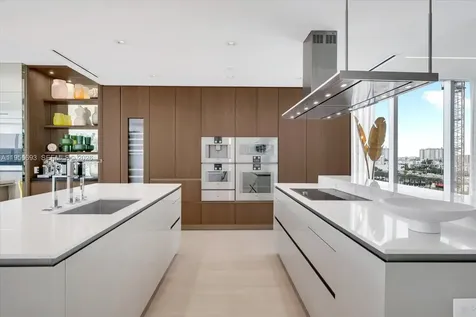18501 Collins Avenue Sunny Isles Beach FL 33160