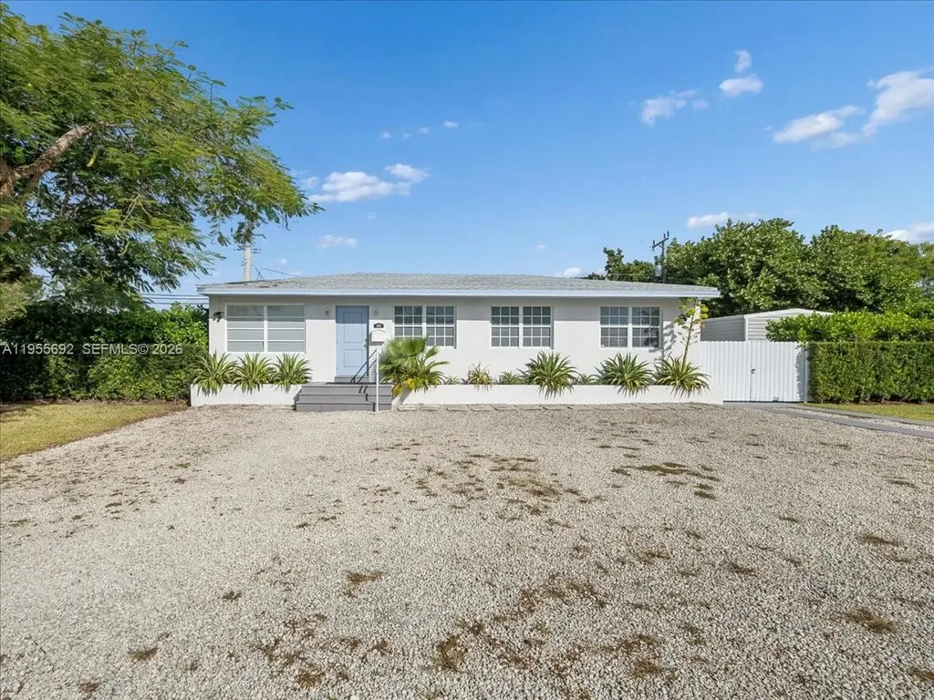 6891 SW 26th Terrace Miami FL 33155