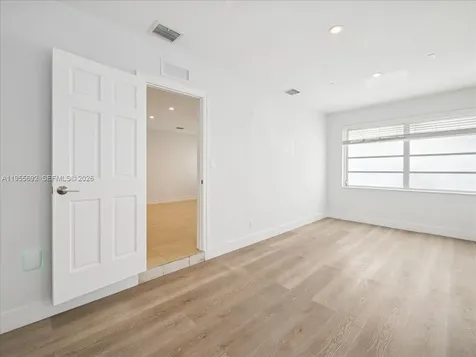 6891 SW 26th Terrace Miami FL 33155
