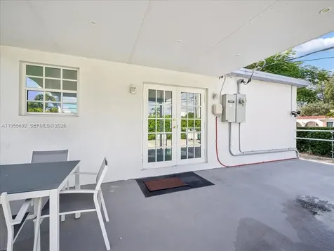 6891 SW 26th Terrace Miami FL 33155