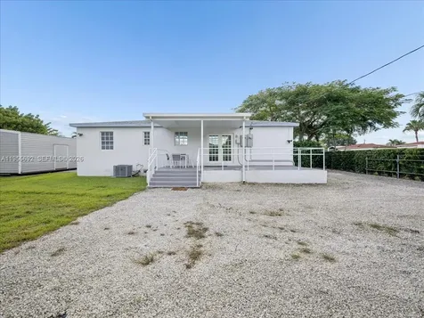 6891 SW 26th Terrace Miami FL 33155