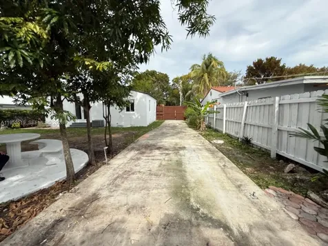 4366 SW 5th Terrace Miami FL 33134