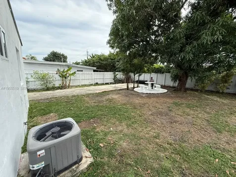 4366 SW 5th Terrace Miami FL 33134