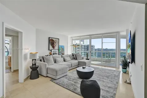 21205 Yacht Club Drive Aventura FL 33180