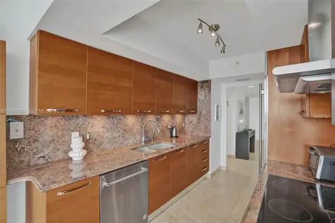 21205 Yacht Club Drive Aventura FL 33180