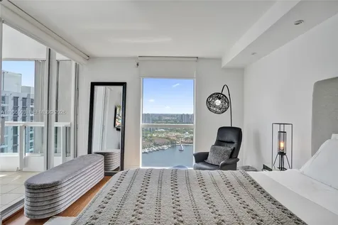21205 Yacht Club Drive Aventura FL 33180