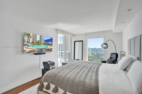 21205 Yacht Club Drive Aventura FL 33180