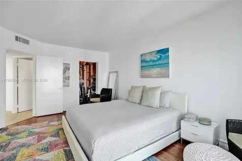 21205 Yacht Club Drive Aventura FL 33180