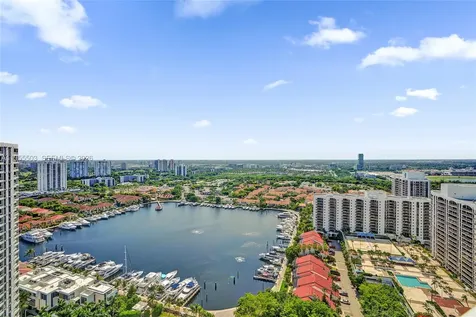 21205 Yacht Club Drive Aventura FL 33180
