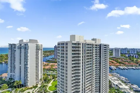 21205 Yacht Club Drive Aventura FL 33180