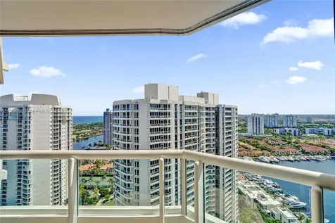 21205 Yacht Club Drive Aventura FL 33180