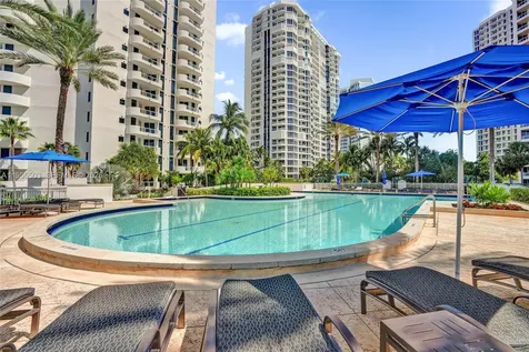 21205 Yacht Club Drive Aventura FL 33180