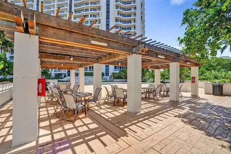 21205 Yacht Club Drive Aventura FL 33180