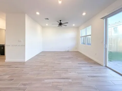 184 NE 13th Terrace Homestead FL 33033