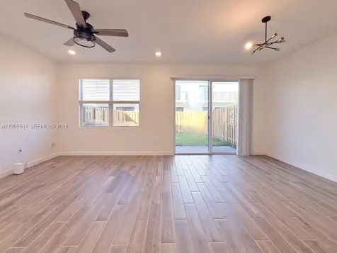184 NE 13th Terrace Homestead FL 33033