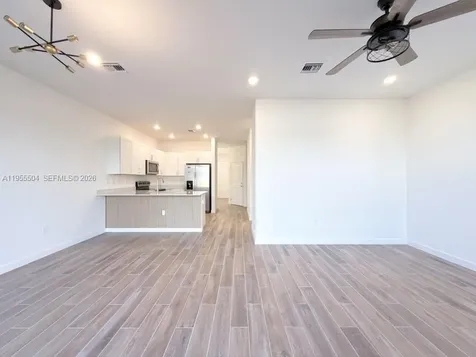 184 NE 13th Terrace Homestead FL 33033