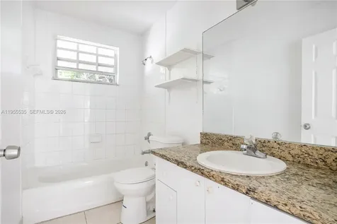415 N 60th Way Hollywood FL 33024