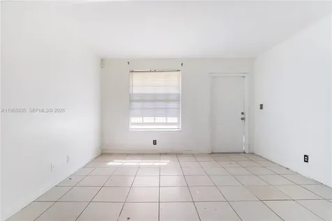 415 N 60th Way Hollywood FL 33024
