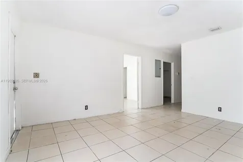 415 N 60th Way Hollywood FL 33024