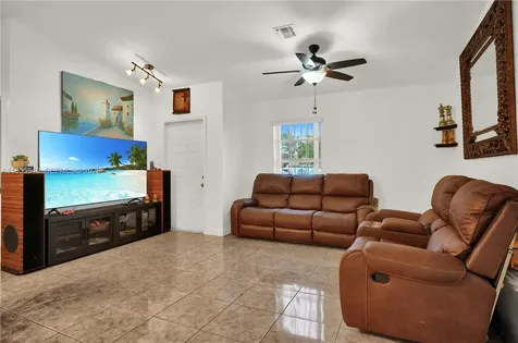19897 NW 62nd Avenue Hialeah FL 33015