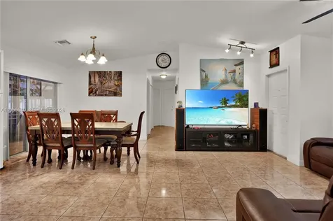 19897 NW 62nd Avenue Hialeah FL 33015