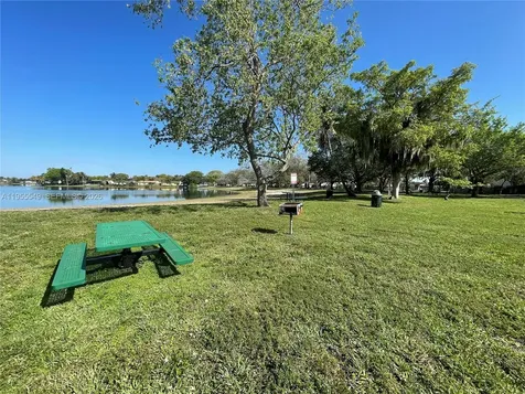 19897 NW 62nd Avenue Hialeah FL 33015