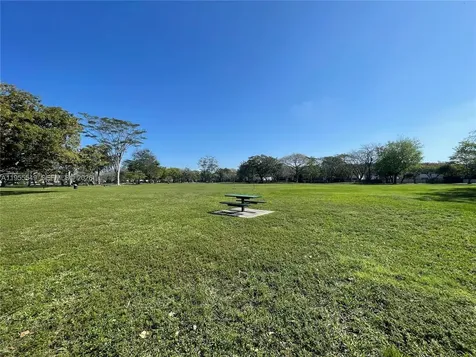 19897 NW 62nd Avenue Hialeah FL 33015