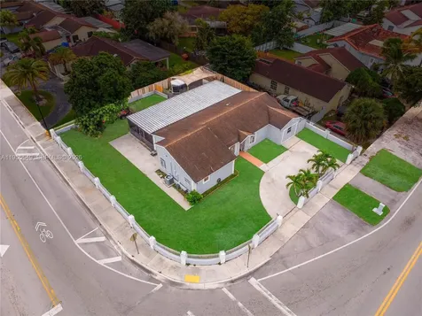 19897 NW 62nd Avenue Hialeah FL 33015