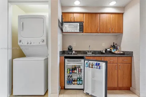 18001 Collins Avenue Sunny Isles Beach FL 33160