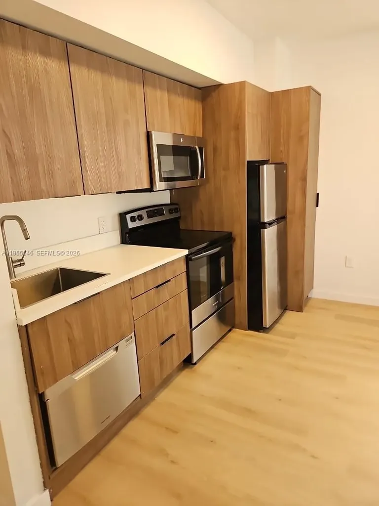 557 Michigan Avenue Miami Beach FL 33139