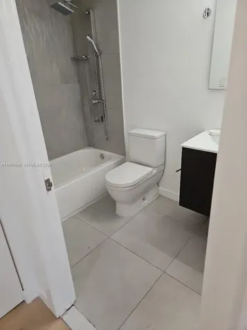 557 Michigan Avenue Miami Beach FL 33139