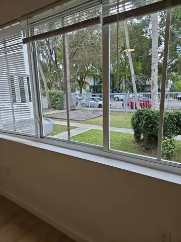 557 Michigan Avenue Miami Beach FL 33139
