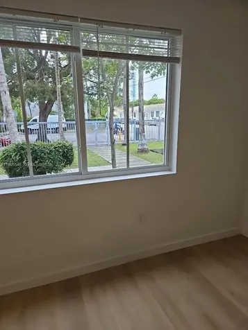 557 Michigan Avenue Miami Beach FL 33139