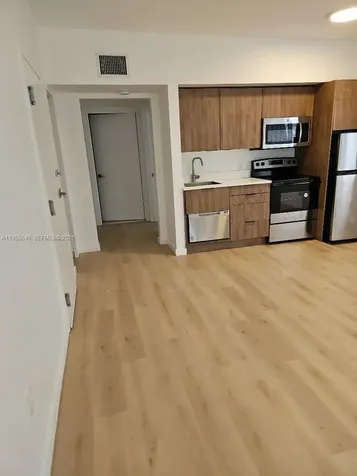 557 Michigan Avenue Miami Beach FL 33139