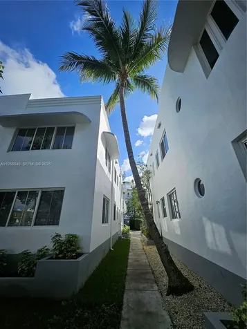 557 Michigan Avenue Miami Beach FL 33139