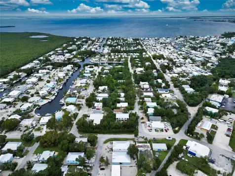 640 Colson Drive Key Largo FL 33037