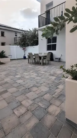 1783 SE 7th Terrace Homestead FL 33034