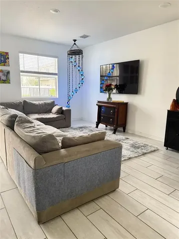 1783 SE 7th Terrace Homestead FL 33034