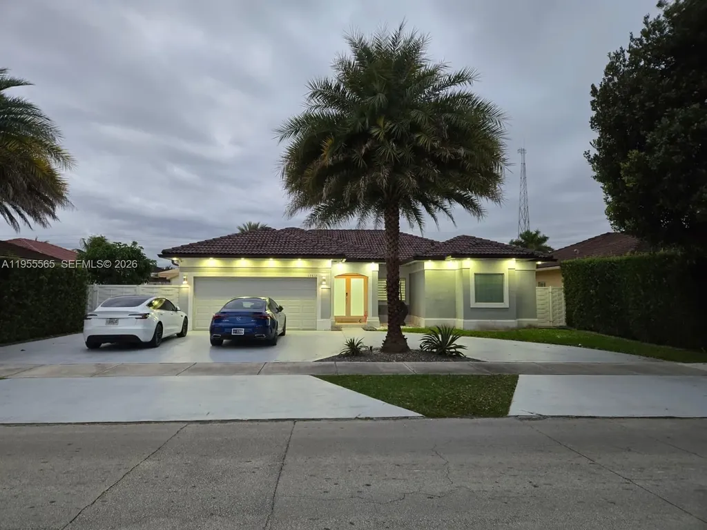 15412 SW 183rd Terrace Miami FL 33187