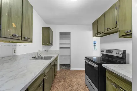 11401 SW 57th Street Miami FL 33173