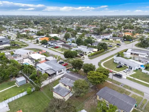 11401 SW 57th Street Miami FL 33173