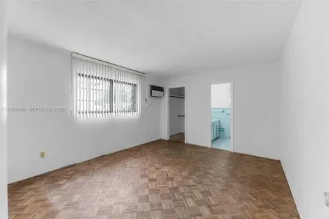 11401 SW 57th Street Miami FL 33173
