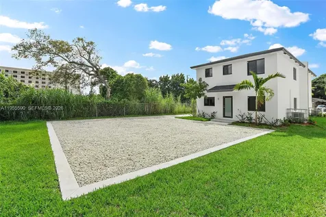11935 SW 217th Street Goulds FL 33170
