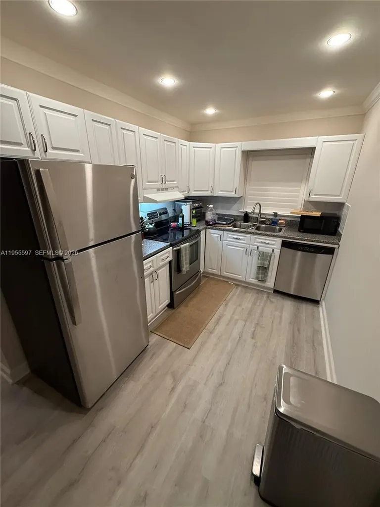 7765 SW 86th Street Miami FL 33143
