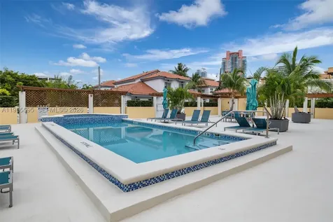 227 Michigan Avenue Miami Beach FL 33139