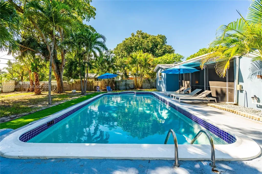 80 NW 40th Street Oakland Park FL 33309