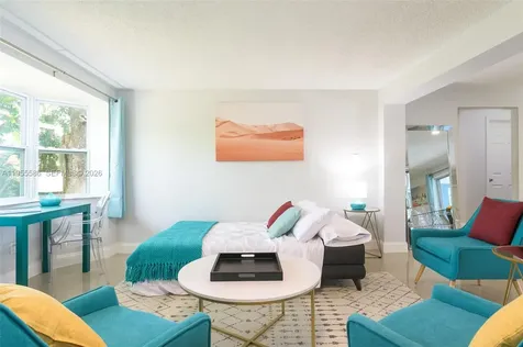 80 NW 40th Street Oakland Park FL 33309