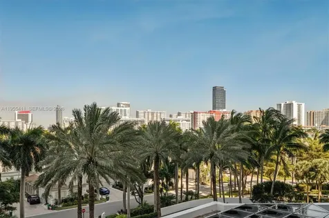 21200 Point Place Aventura FL 33180