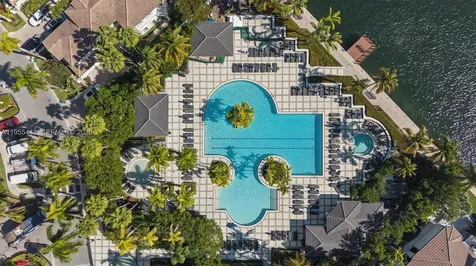 21200 Point Place Aventura FL 33180